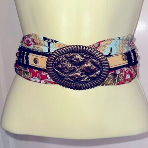 Vtg  90s cloth statement red, green & gold belt with large oval‎ brass “buckle”